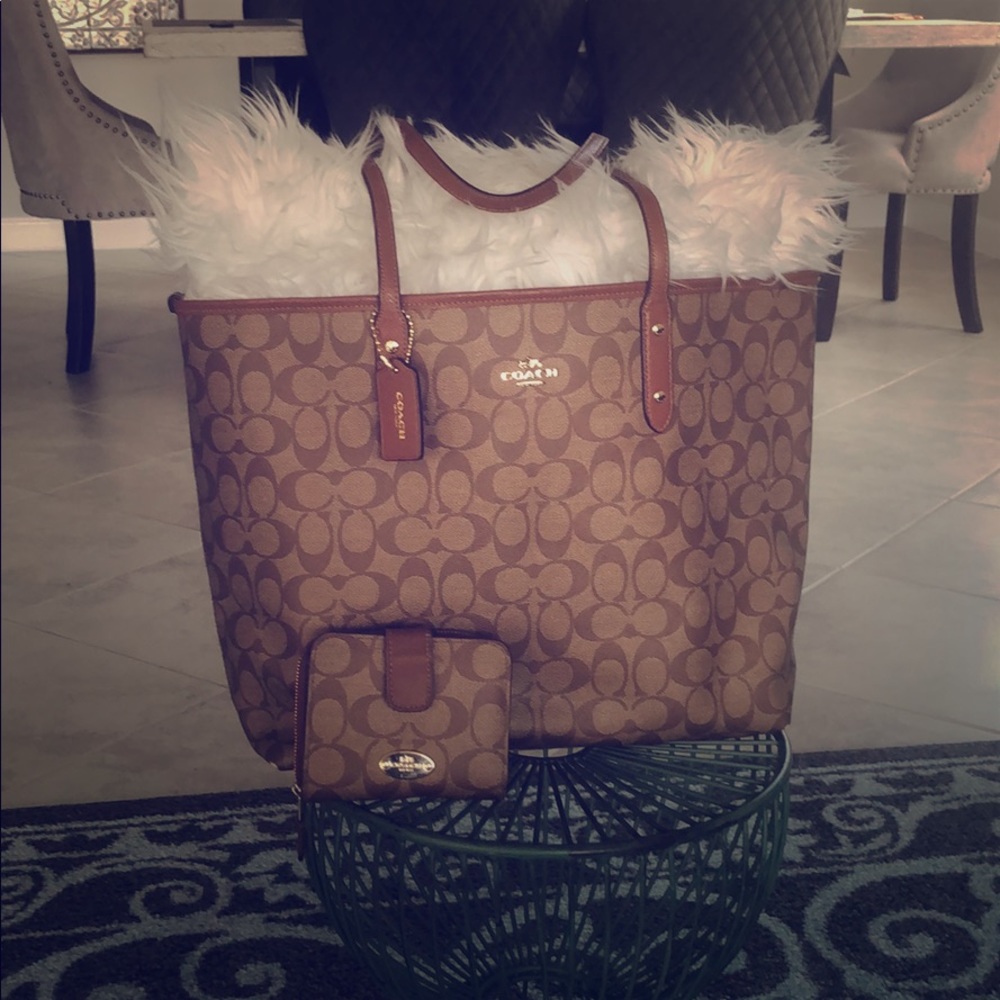 Authentic Coach Canvas Tote and Wallet Set
